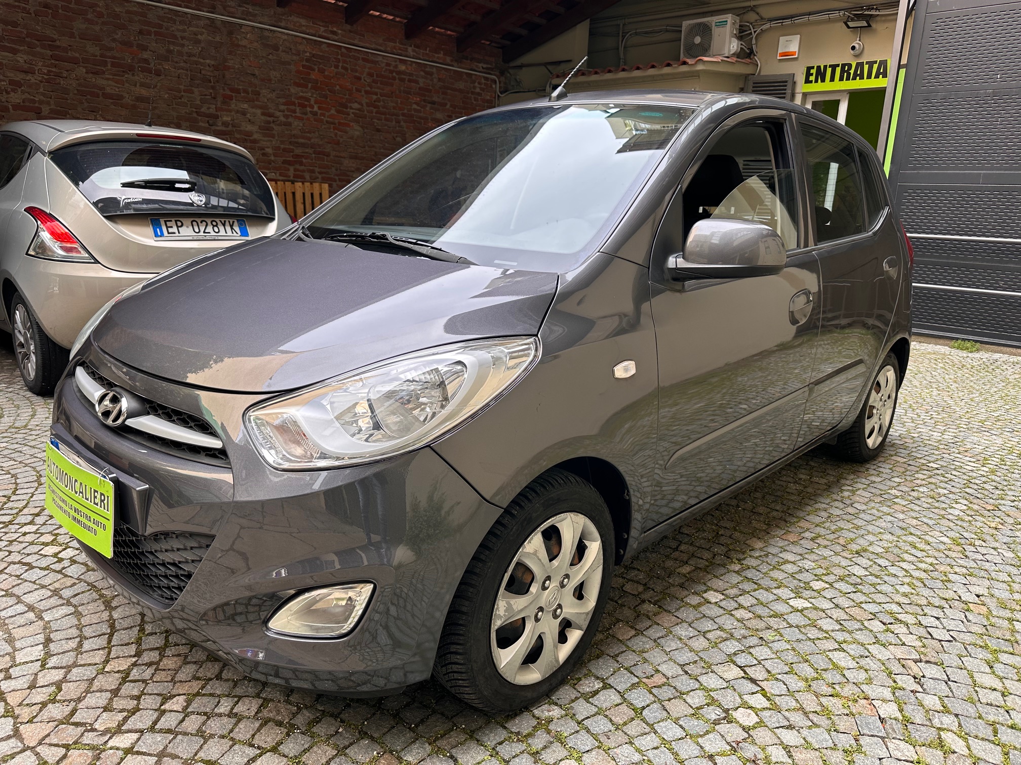 vehicle-thumb-image