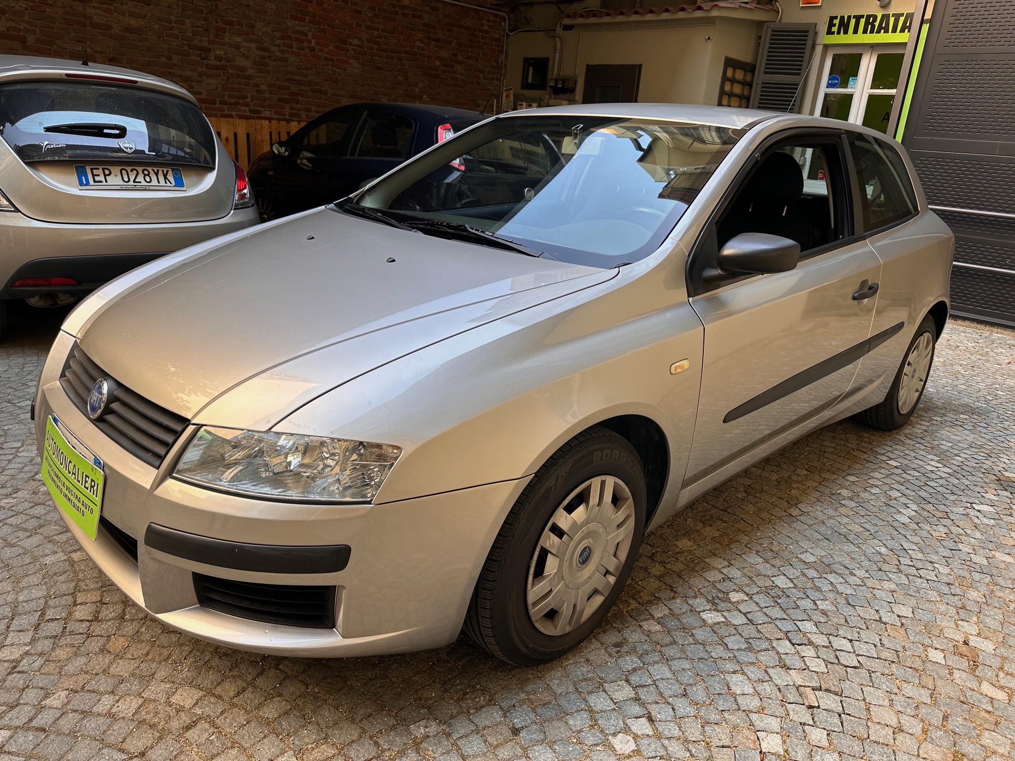 vehicle-thumb-image