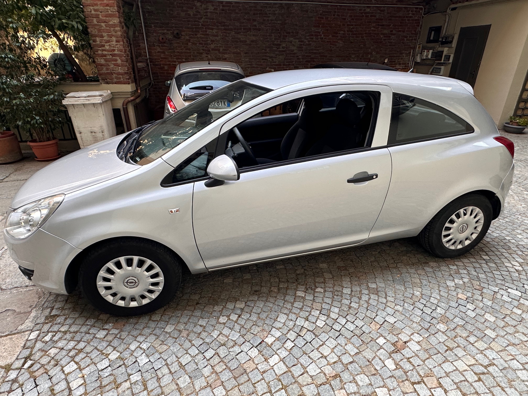 vehicle-thumb-image