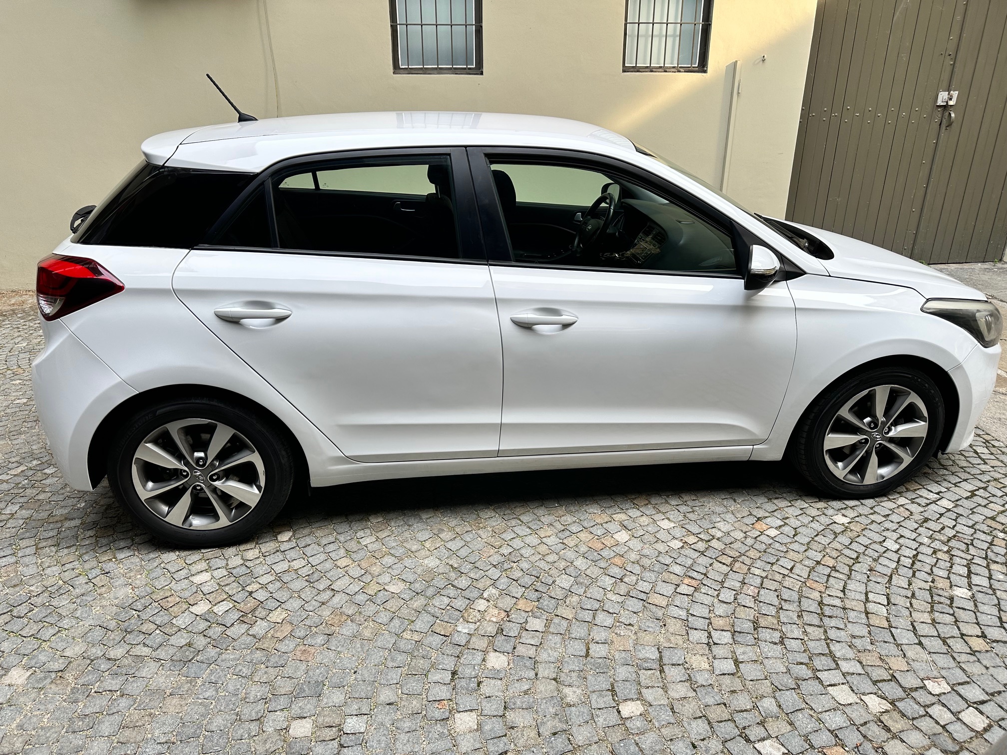 vehicle-thumb-image