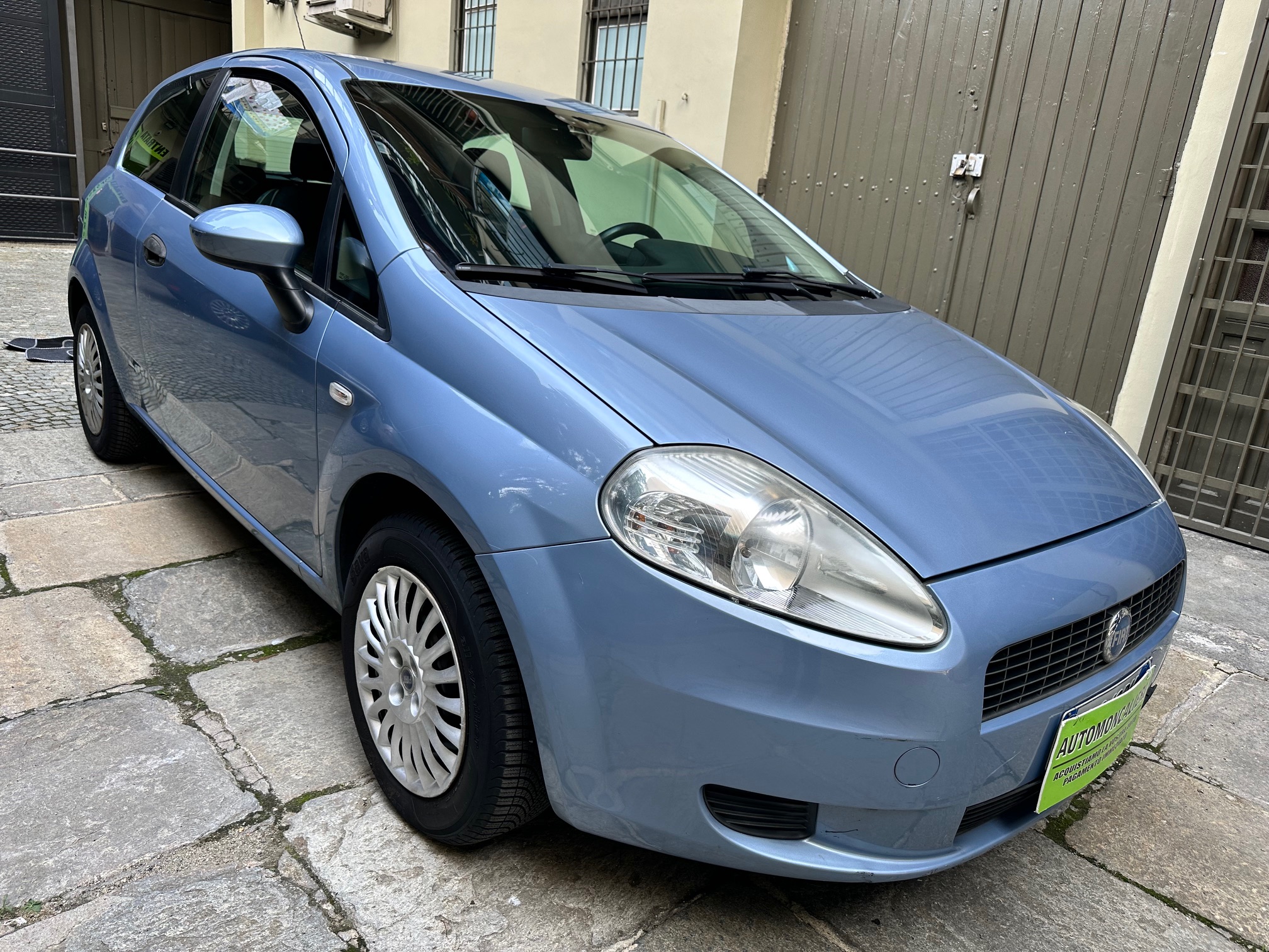 vehicle-thumb-image